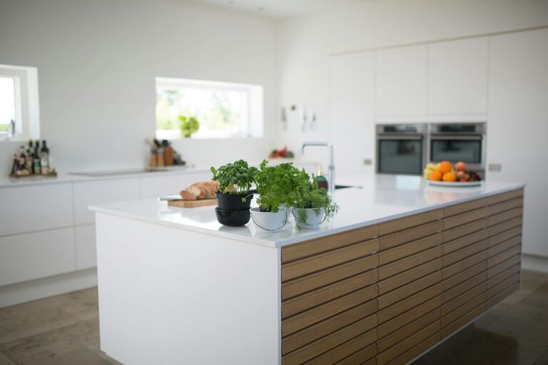How to Make Your Kitchen Counters Clutter-Free for a Cleaner Space