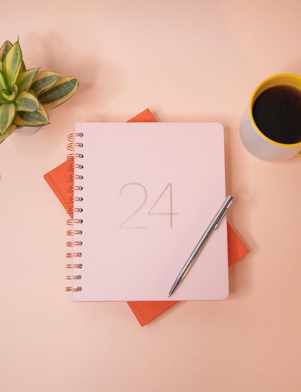 Beginner Guide to Bullet Journaling: Start Your Organized Journey